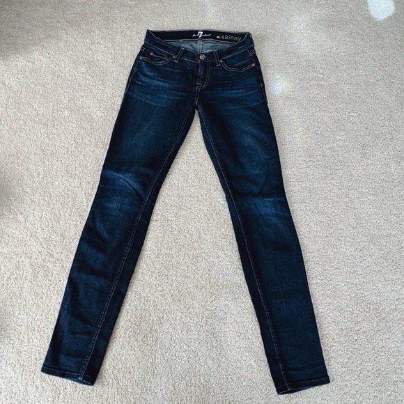 7 for all mankind in mid-waist skinny dark blue jeans in 25 - Picture 1 of 7